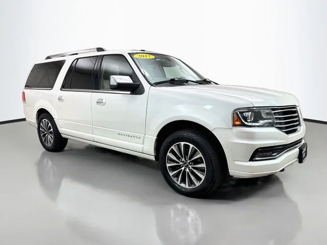 2017 Lincoln Navigator L Select for sale at Sam Leman Ford