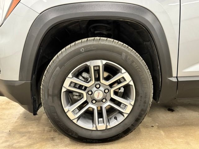 Used 2026 Silver GMC Elevation image 9