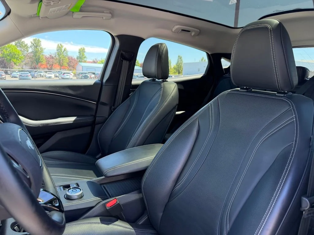Used 2023 White Metallic Ford Premium image 16