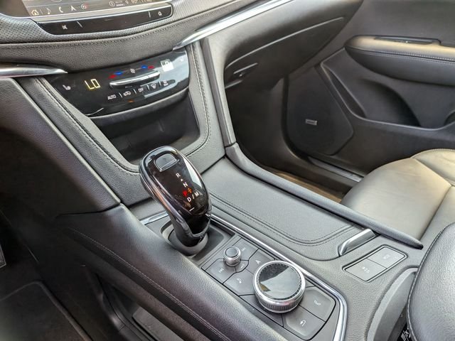 Used 2024 White Cadillac Premium Luxury image 25