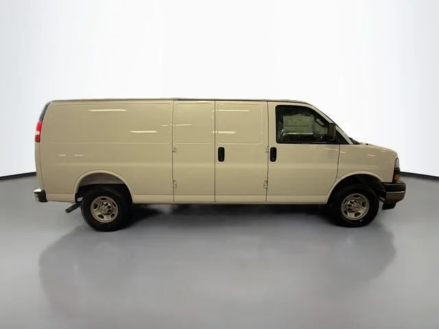 2025 Chevrolet Express Cargo Work Van - Photo 6