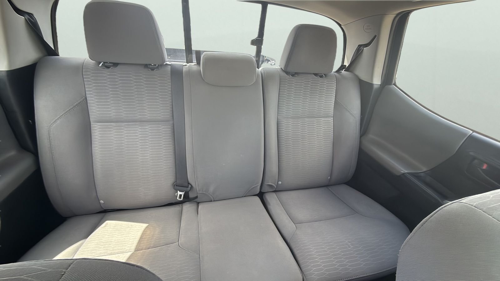 Used 2016 Blue Toyota SR5 image 25
