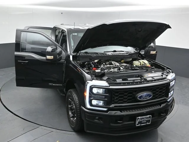 Used 2024 Agate Black Metallic Ford Lariat image 51