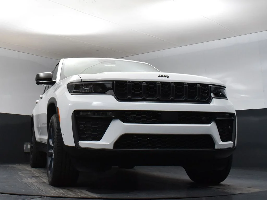 New 2026 Bright White Clearcoat Jeep  image 49
