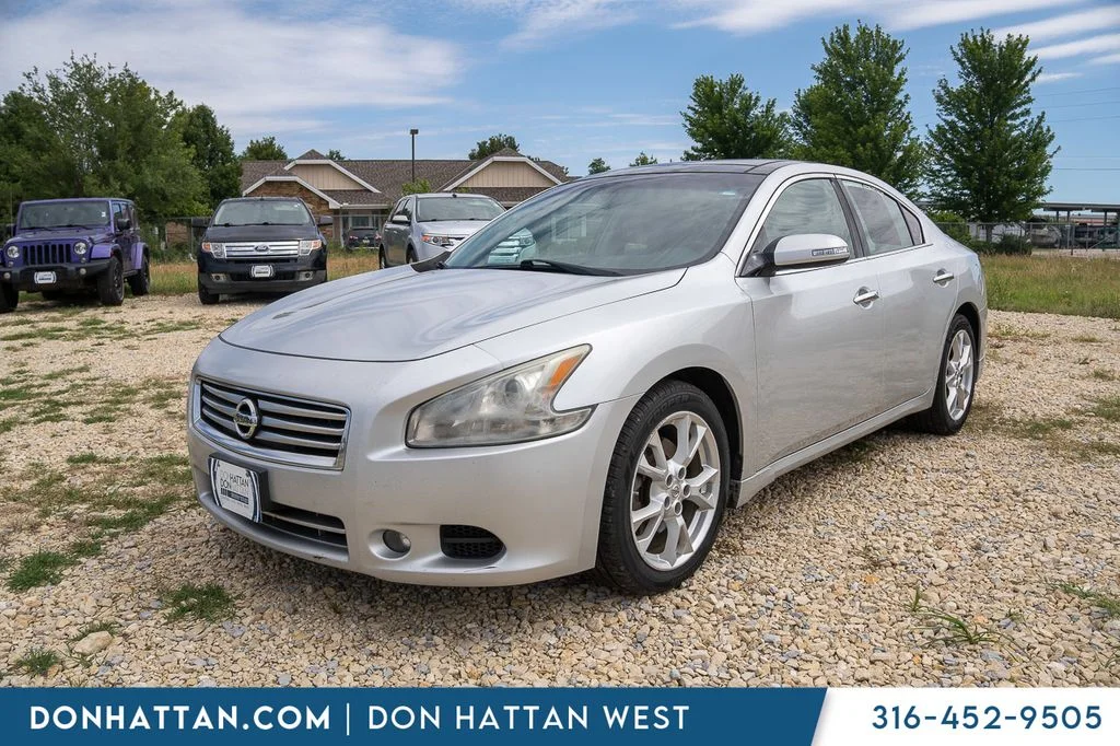 Used 2012 Silver Nissan 3.5 SV image 26