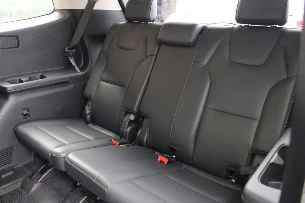 Used 2021 Gray Kia EX image 21