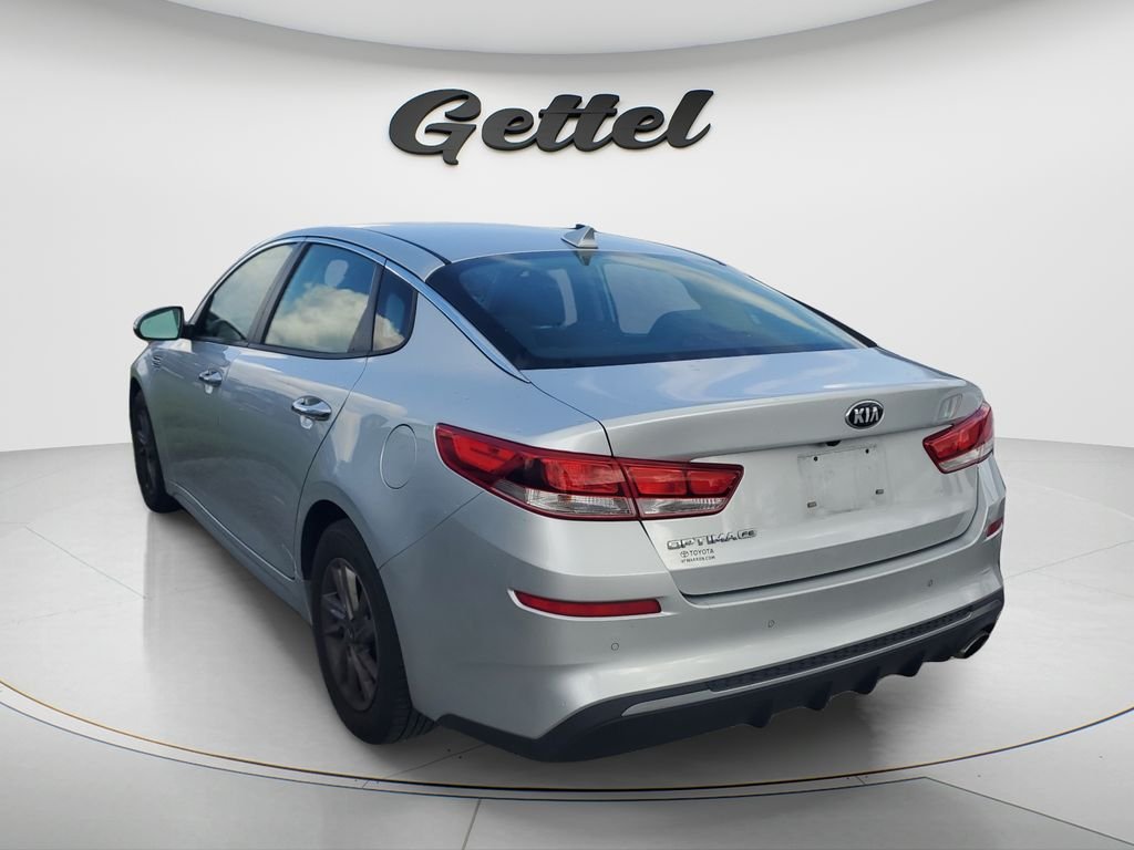 Used 2020 Silver Kia LX image 5