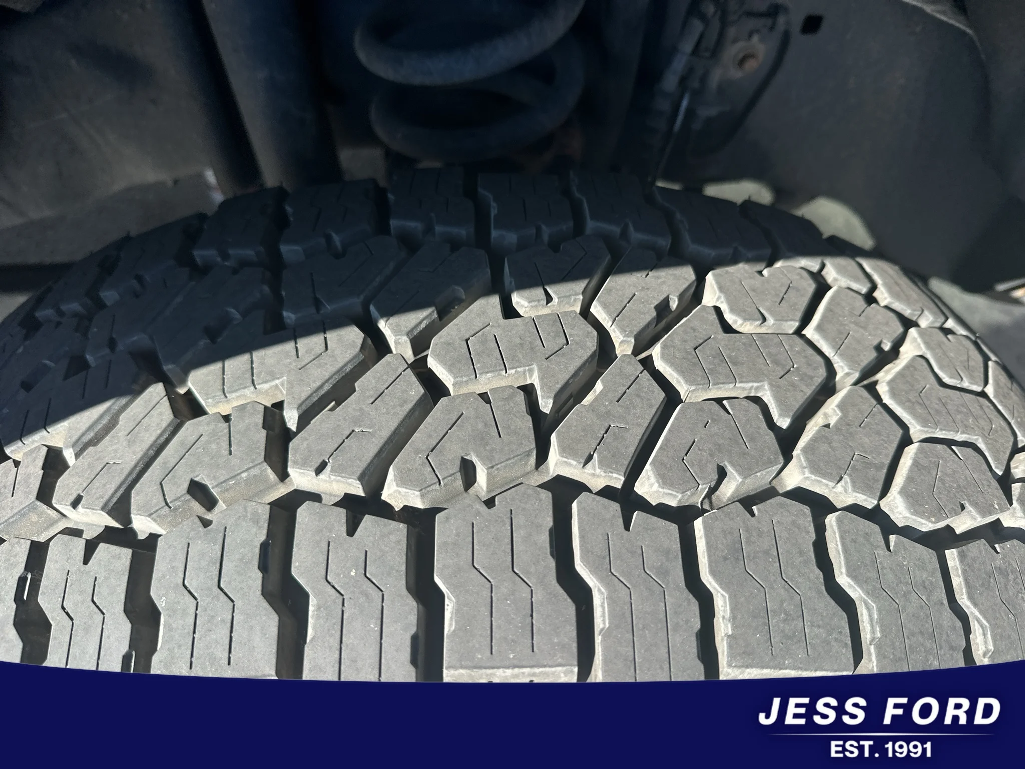 Used 2020  Ford  image 5