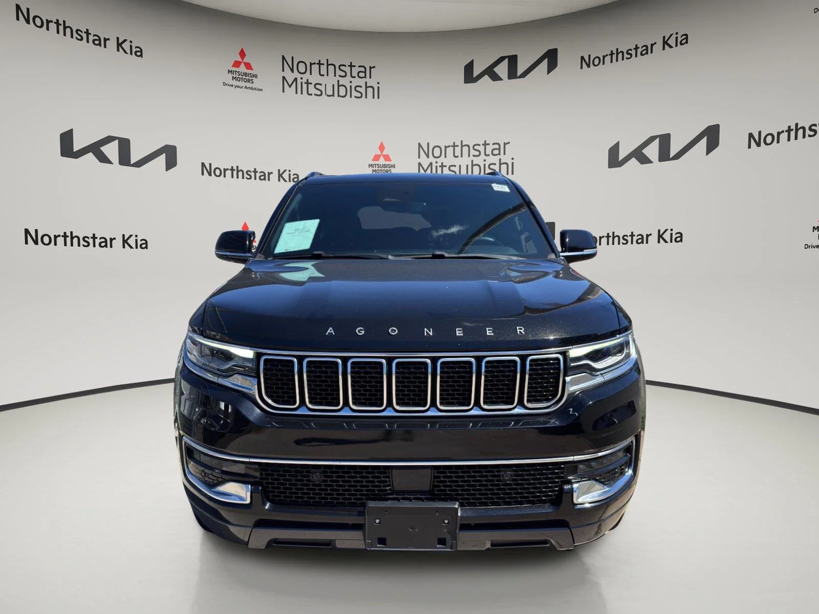 2022 Jeep Wagoneer Series II - Photo 6