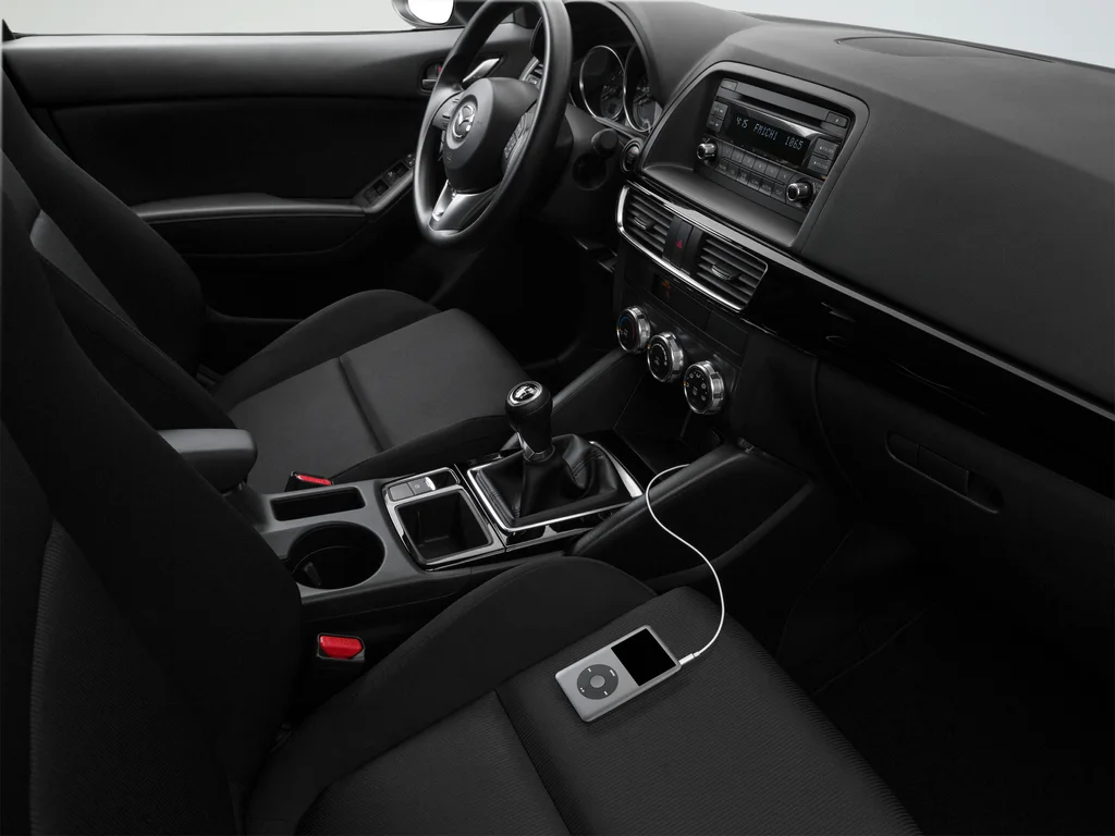 Used 2016 Silver Mazda Sport image 28