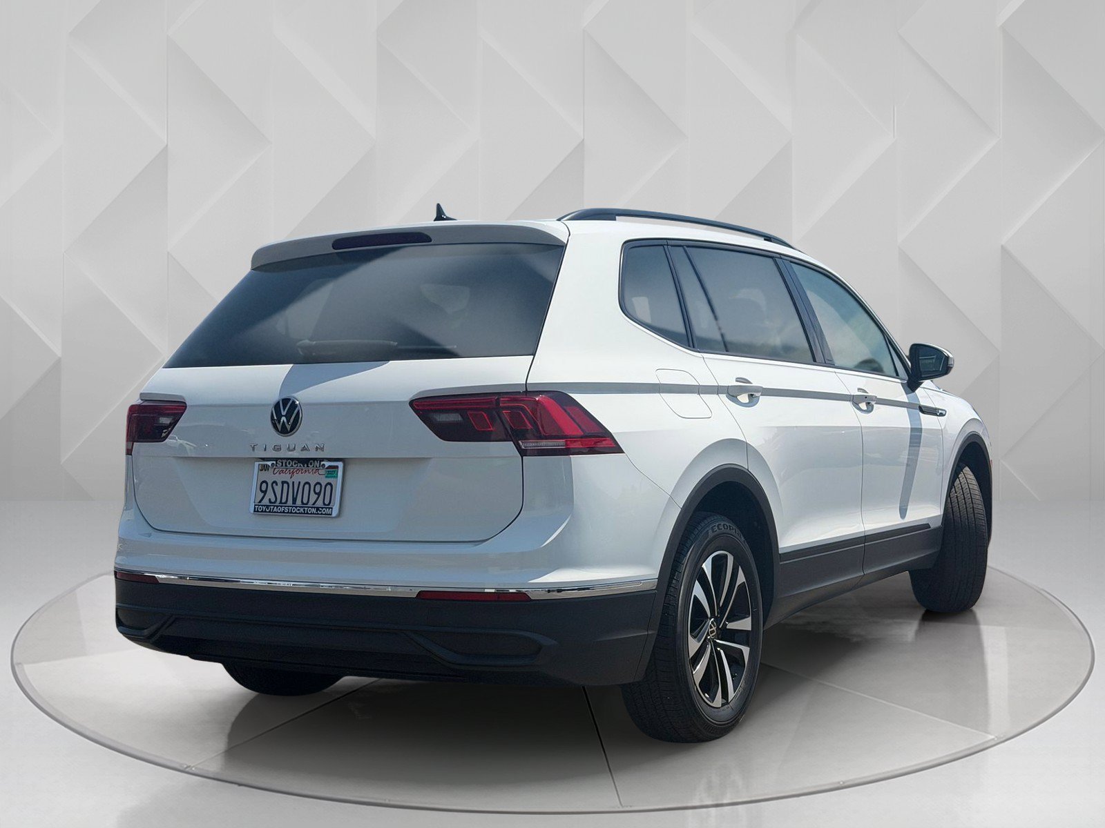 Used 2024 Pure White Volkswagen S image 8
