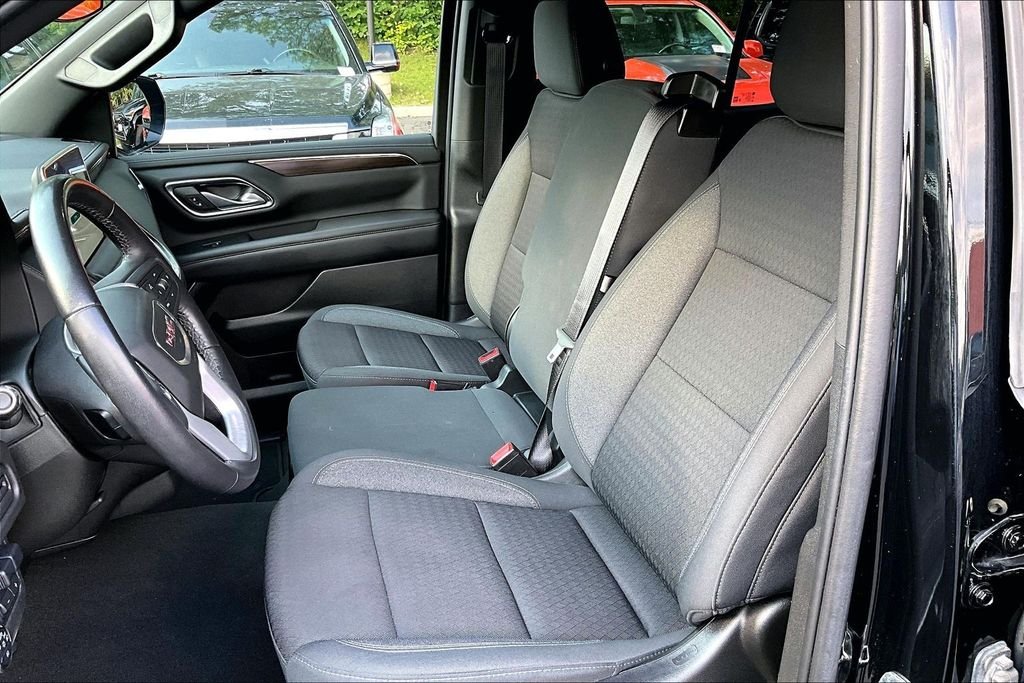 Used 2022 Black GMC SLE image 13