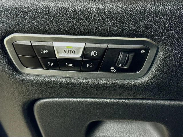 Used 2021 Black BMW  image 10