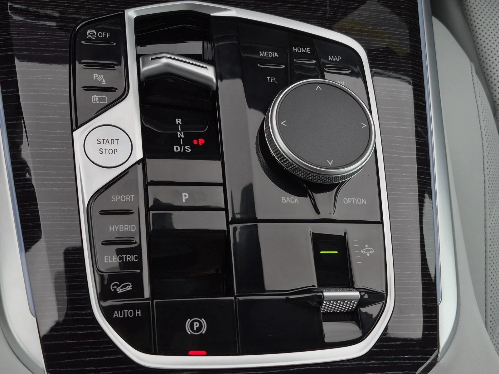 2026 BMW X5 50e - Photo 17