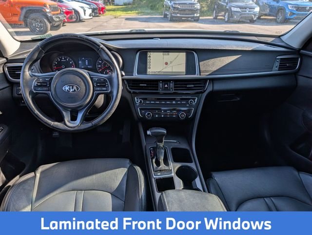 Used 2016 White Kia LX image 25