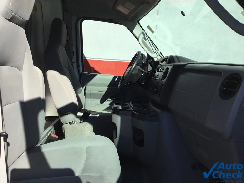 2016 Ford E-Series Cutaway Base - Photo 24
