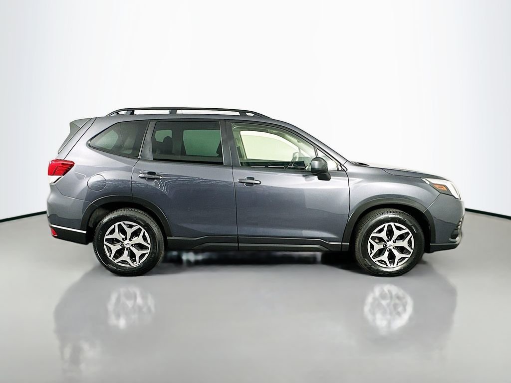 Used 2023 Gray Metallic Subaru Premium image 9