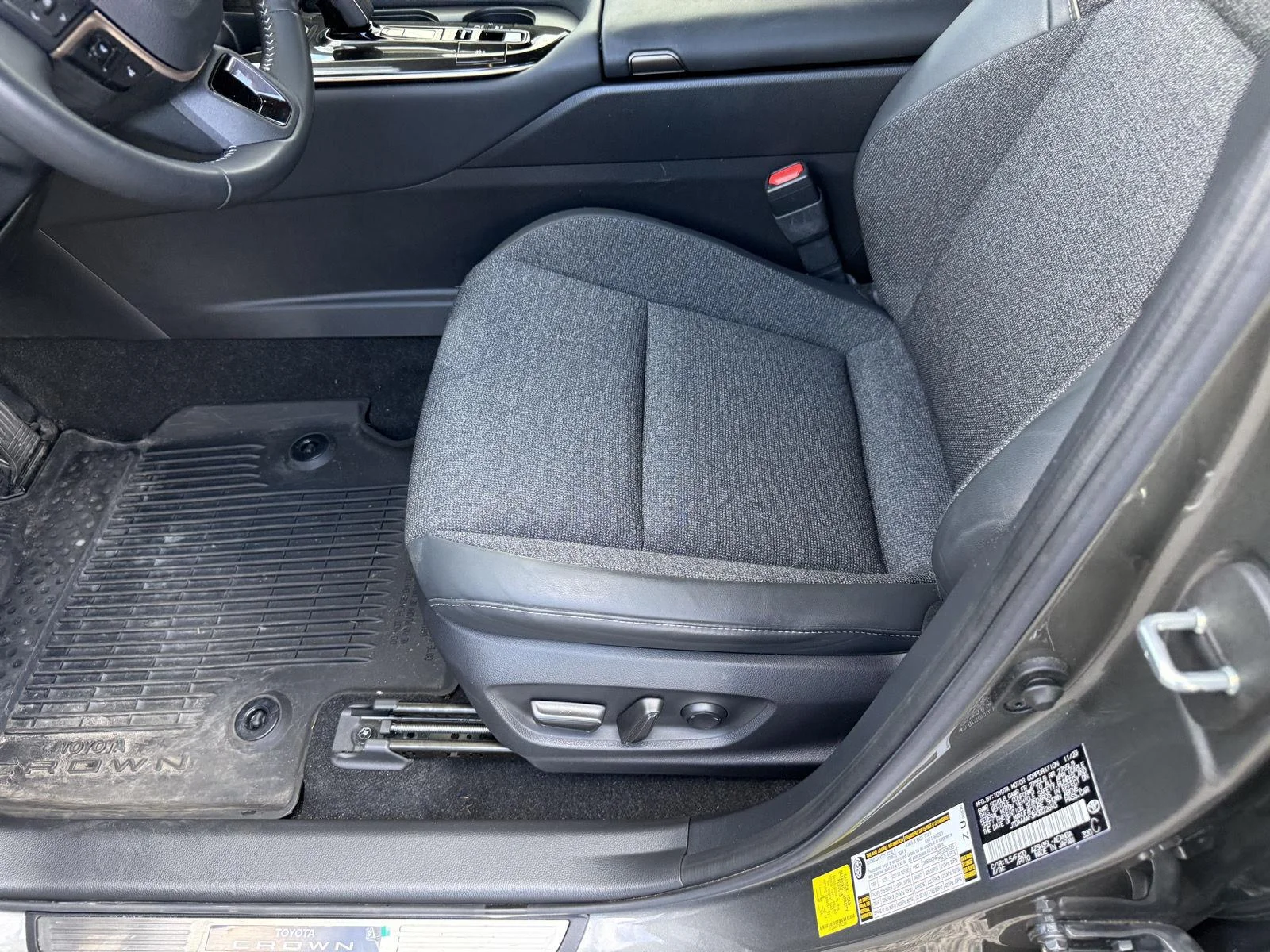 Used 2024 Heavy Metal Toyota XLE image 14