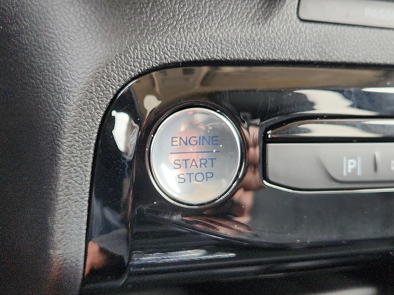 2025 Ford Escape Hybrid Platinum - Photo 20