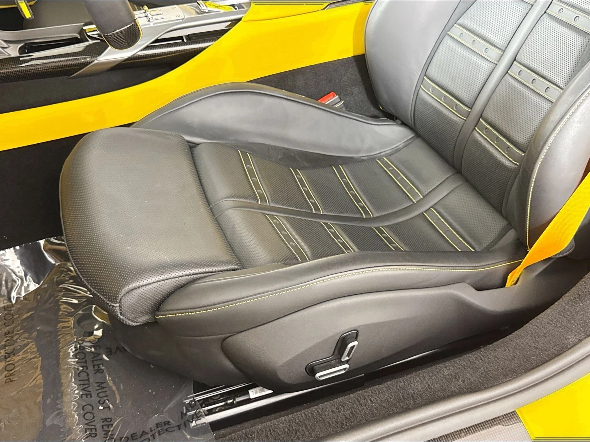 Certified Used 2025 Giallo Triplo Strato Ferrari Base image 19