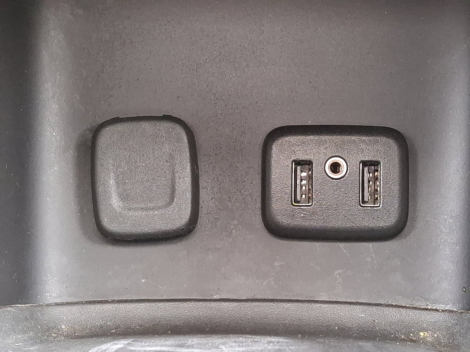 2019 GMC Acadia Denali - Photo 27