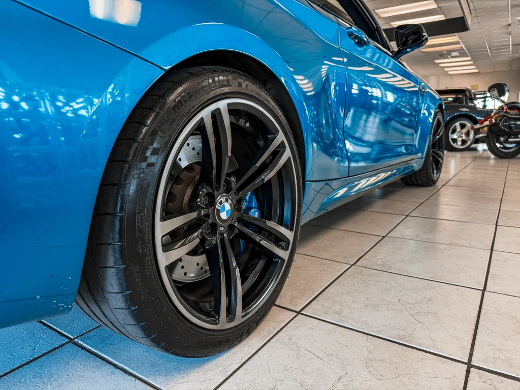Used 2018 Long Beach Blue Metallic BMW Base image 32