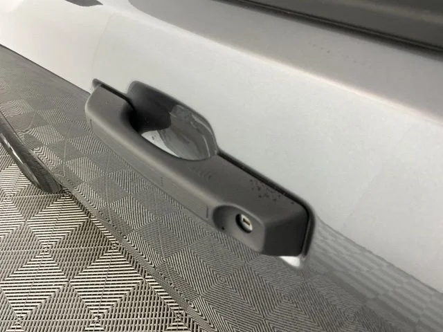 New 2026 Carbonized Gray Metallic Ford XLT image 12