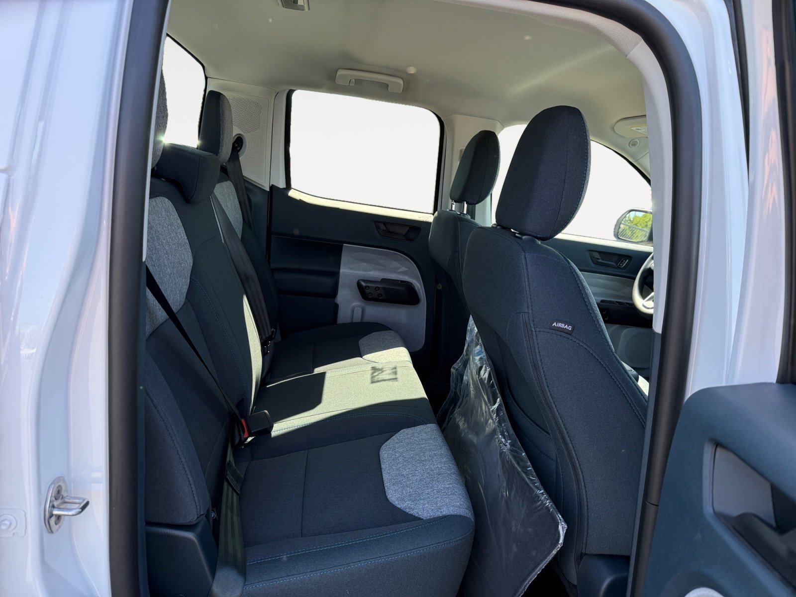 New 2026 Oxford White Ford XLT image 18