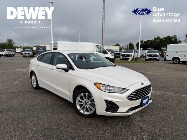 2020 Ford Fusion SE's photo