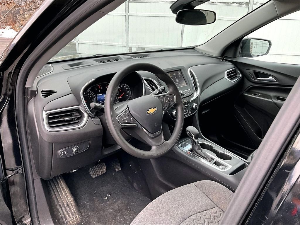 Used 2024 Mosaic Black Metallic Chevrolet LT image 8