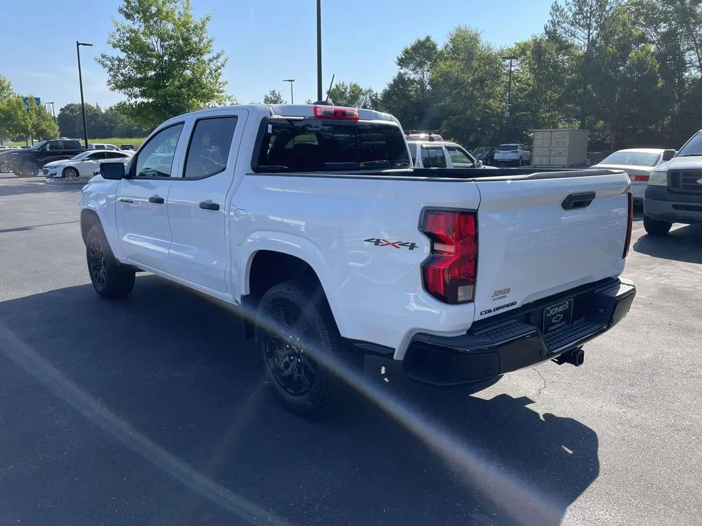 New 2026 Summit White Chevrolet 4WD Work Truck image 4