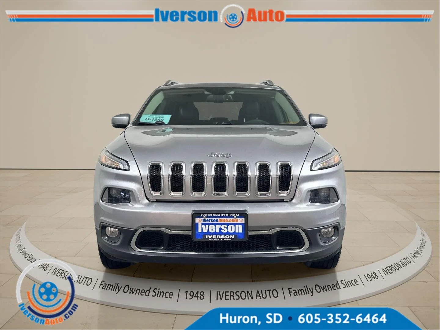 Used 2017 Jeep Cherokee Limited with VIN 1C4PJMDB8HD220067 for sale in Huron, SD