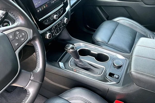 Used 2020 Silver Chevrolet LT image 15