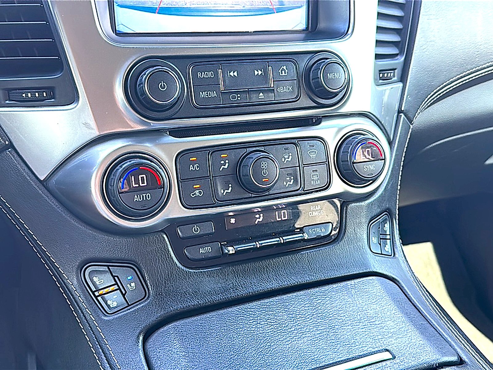 Used 2020 Summit White Chevrolet 2WD Premier image 35