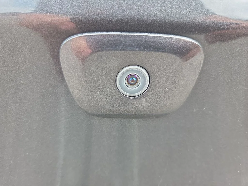 Used 2014 Gray Jeep Latitude image 23