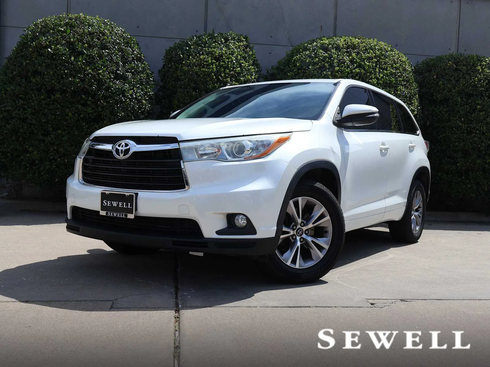2016 Toyota Highlander LE