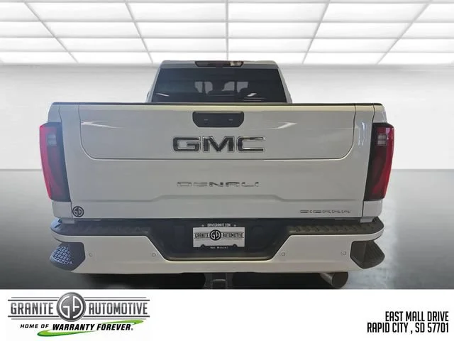 New 2026 Glacier White Tricoat GMC Denali Ultimate image 4