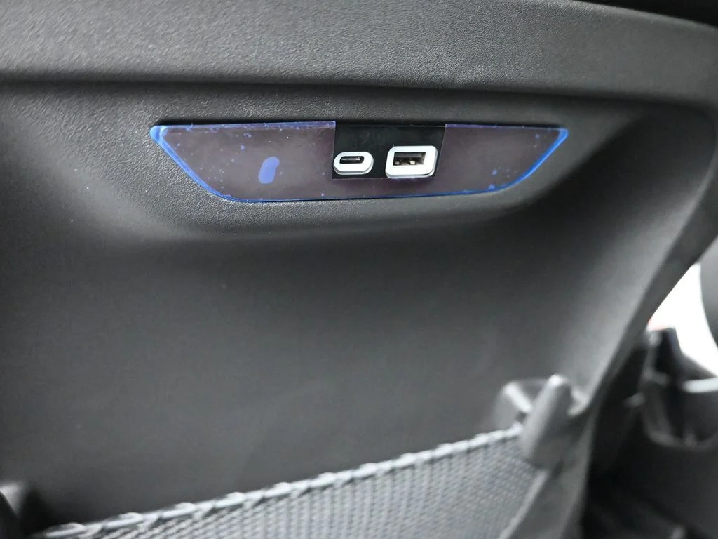 2026 Chrysler Pacifica Select - Photo 20