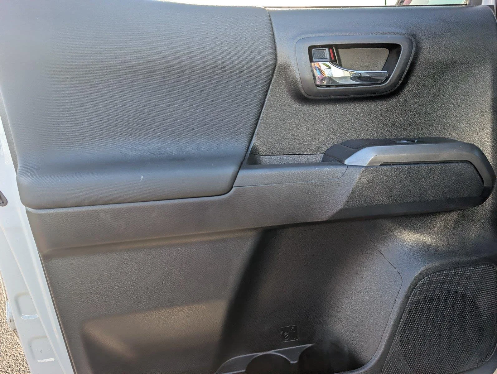 Used 2019 Super White Toyota TRD Off-Road image 36