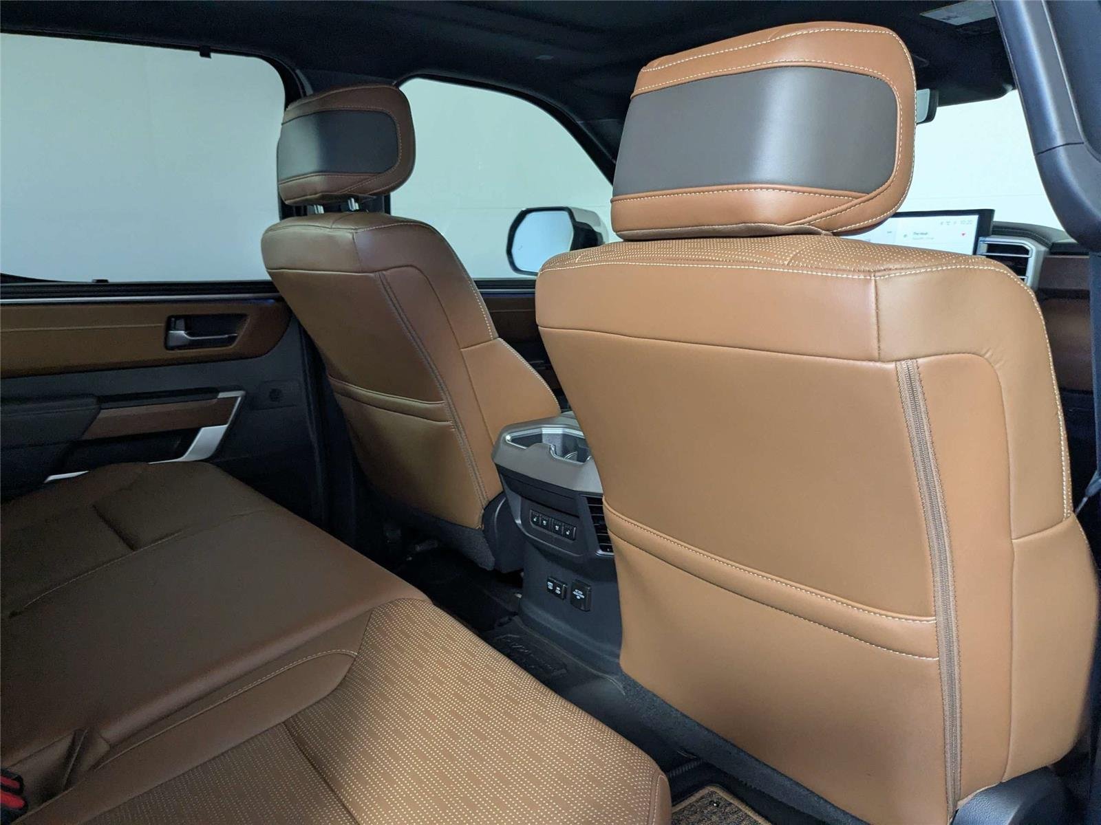 2024 Toyota Tundra 1794 Edition - Photo 31