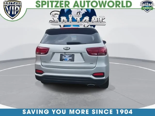 Used 2019 Silver Kia LX image 8