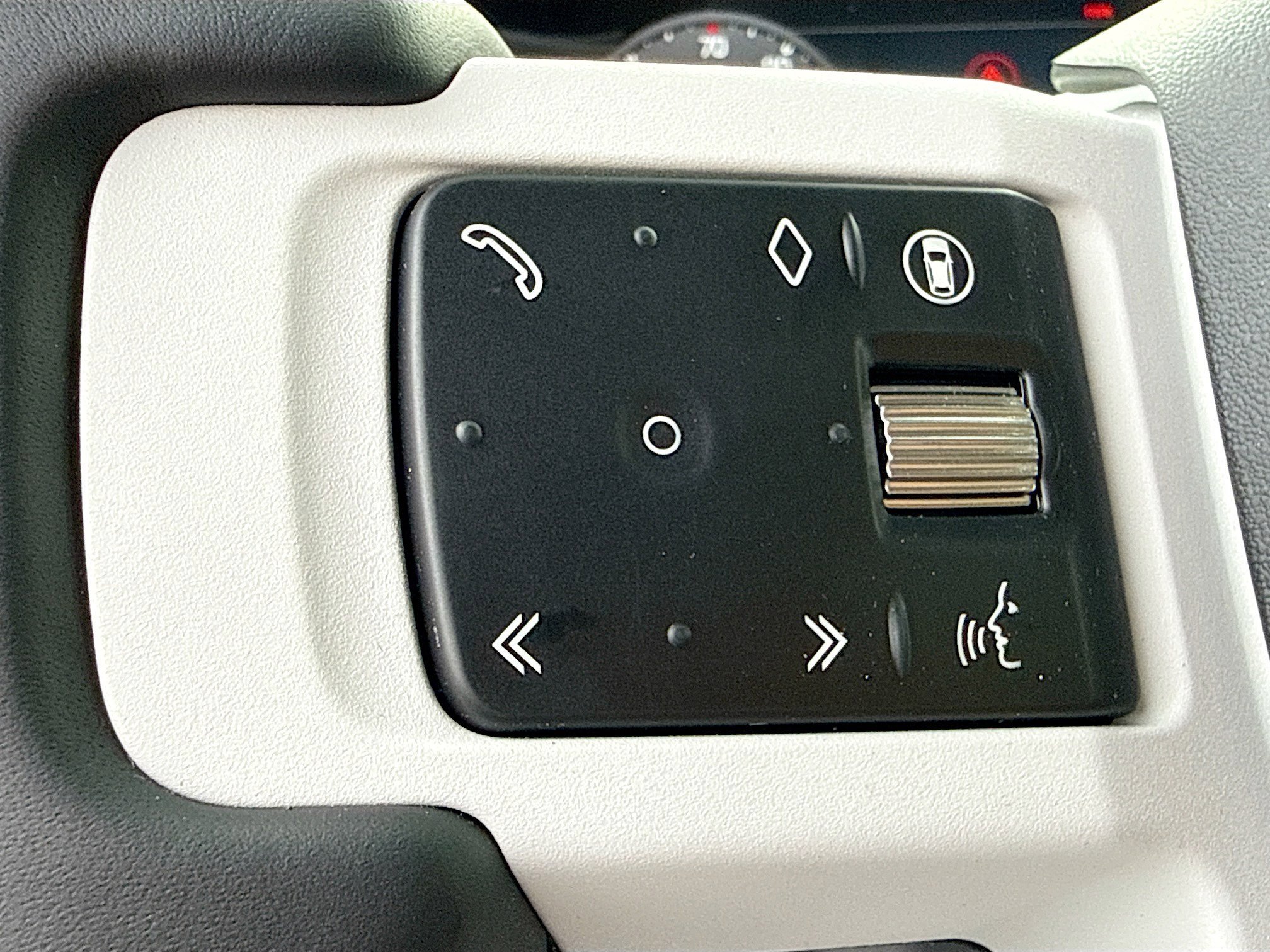 New 2026 Santorini Black Land Rover S image 38