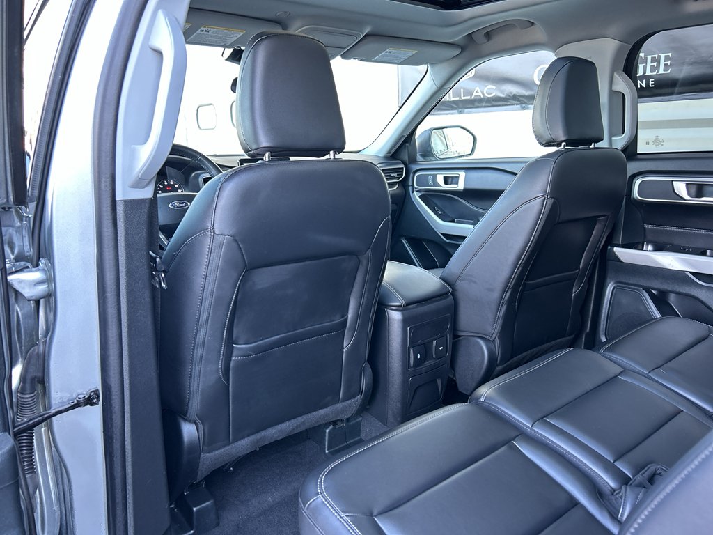 Used 2024 Iconic Silver Metallic Ford XLT image 13