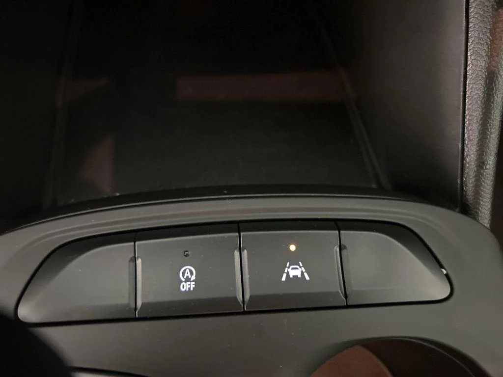 Used 2025 Cinnabar Metallic Buick Preferred image 24