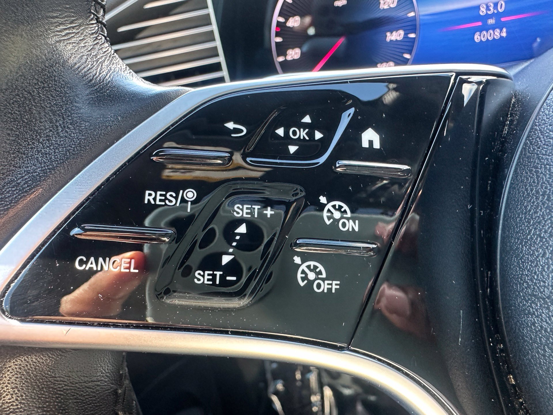 Certified Used 2024 Silver Mercedes-Benz GLE 350 image 13