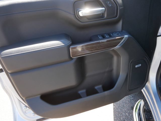 Used 2020 SILVER ICE METALLIC Chevrolet LT Trail Boss image 16