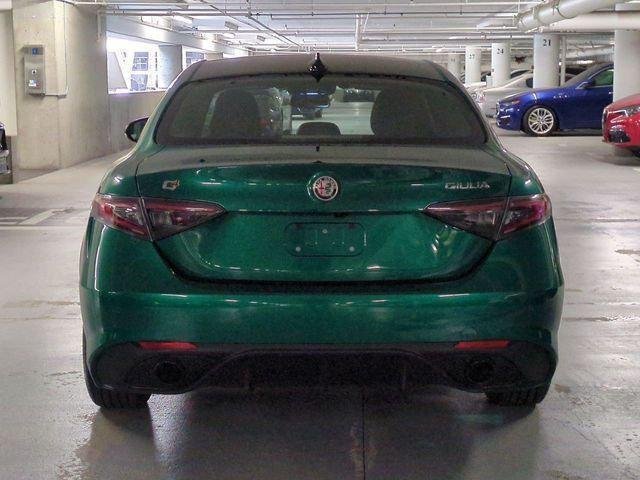 New 2026 Verde (Green) Fangio MetallicExterior Paint Alfa Romeo  image 6