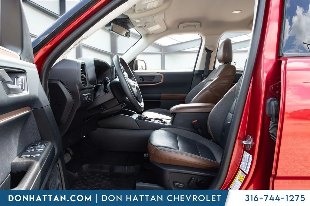Used 2021 Red Ford Outer Banks image 3
