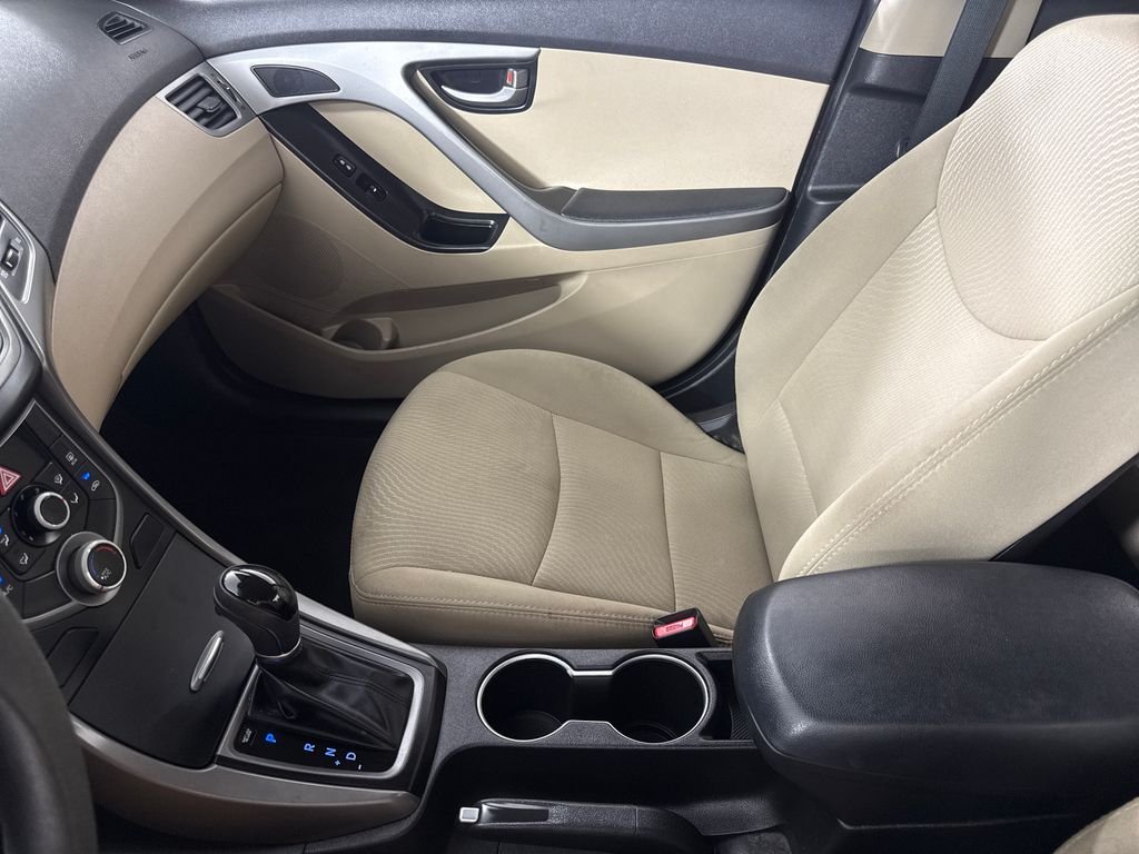 2016 Hyundai Elantra SE - Photo 18