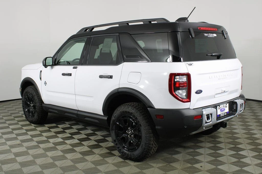New 2025 Oxford White Ford Outer Banks image 4